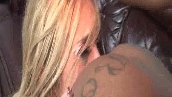 White slut licks sexy black's asshole