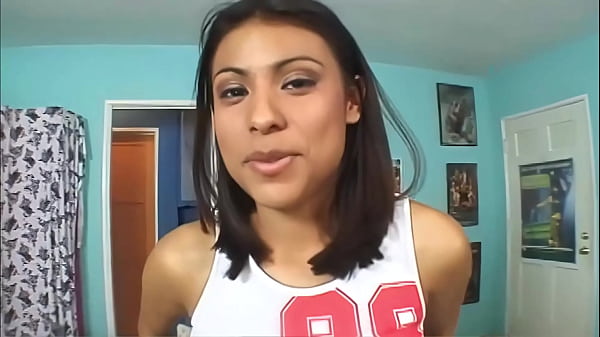 Nonton Megan Martinez Has To Keep Her Distance When She Gets Fucked By This Guy thumbnail