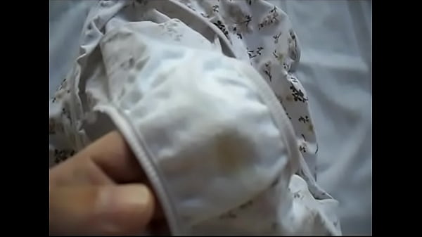 Showing my Indian Wife&acute;s (Marya) floral dirty panties 