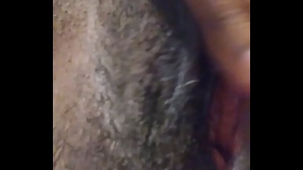 Play MP4 - Just a lil lonely