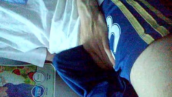 Xuất tinh trong quần 