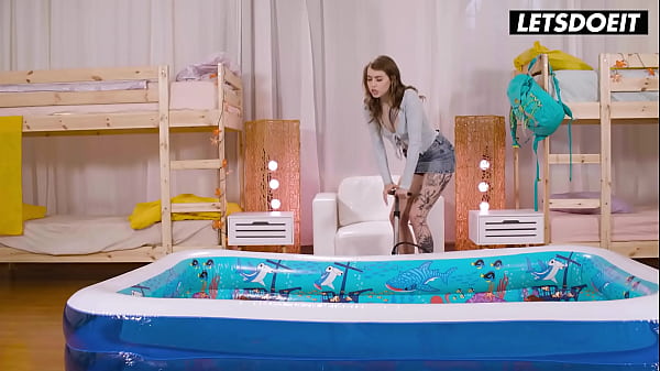 Play MP4 - Squirting Step Sis Eden Ivy Seduces Step Bro Into Dirty Fuck - HORNY HOSTEL