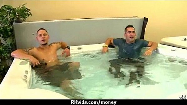 Nonton Amateur Has Sex For Some Quick Cash 24 thumbnail