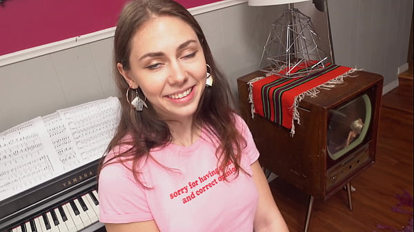 Brunette Maya Rue Spreads Her Legs To Welcome A Stud thumbnail