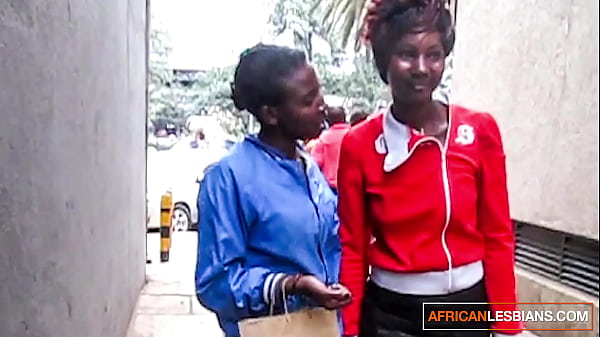 black_lesbianspublic_outdoor_dirty talk leadsto pussy eating