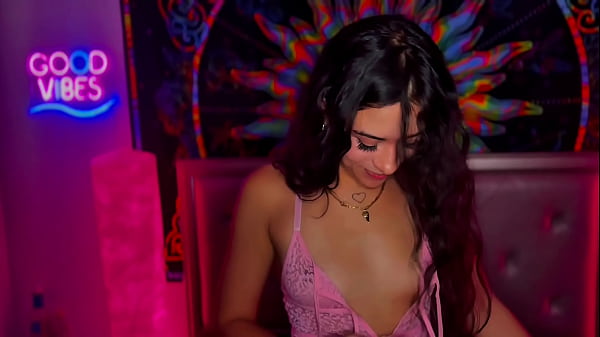 Sexy petite luxe la fox begs for creampie bbc