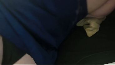 White bbw suckin Delivery Drivers small dick as a tip