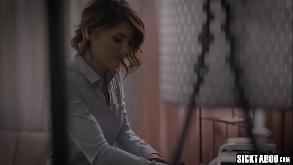 Play MP4 - Perverted student teen toying and fucked hard in ass