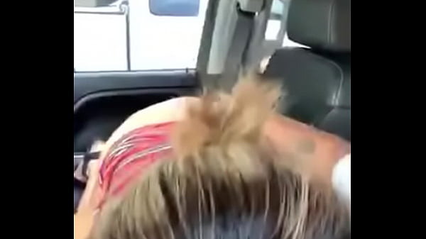Rich blowjob in the car while they watch us 
