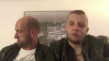 Play MP4 - Proll jungs rauchen