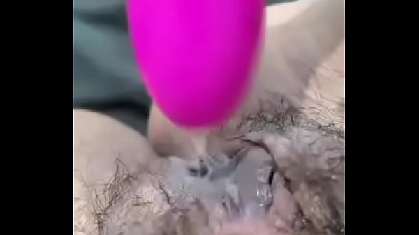 Play MP4 - Se masturba con su rico vibrador y en se&ntilde;a su rico cliptoris&quest;