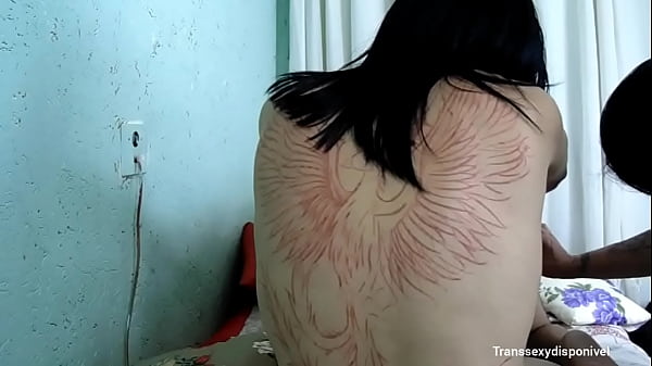 Gatinha Mete A Pica No Cuzinho De Gringo thumbnail