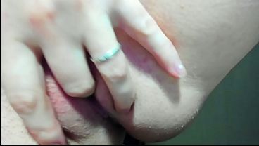 Beautiful skinny blonde Laverna Queen plays her wet_hot pussy after sex!