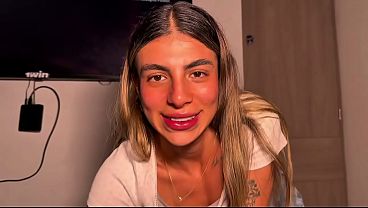 Me trago toda la rica LECHE DE MI MARIDO CACHONDO, y &eacute_l me la sirve en un plato, para trag&aacute_rmela completa