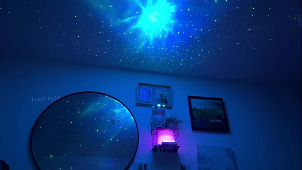 Nonton Una Noche Deseosa De Dedos Profundos Lesbianas thumbnail