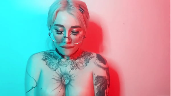 i suck cock deep and masturbate it with mybig boobs and sex machine fucks my tightholes