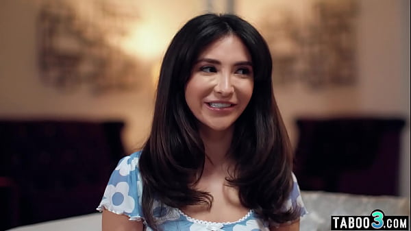 Play MP4 - Petite slut Jane Wilde enjoying her first double penetration on big dicks