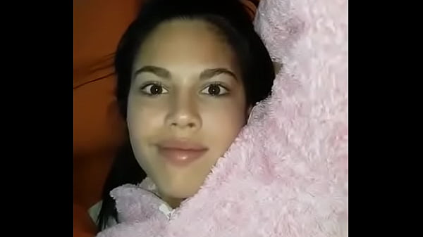 Play MP4 - Se deja  grabar su vagina