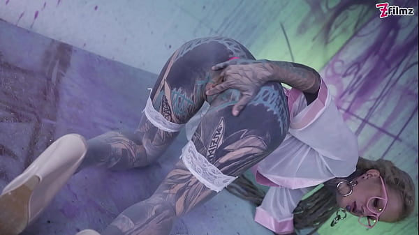 Glasses wearing tattooed girl loves the tattooed dick fucking dp and facial