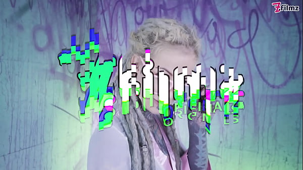 Nonton Glasses Wearing Tattooed Girl Loves The Tattooed Dick Fucking Dp And Facial thumbnail