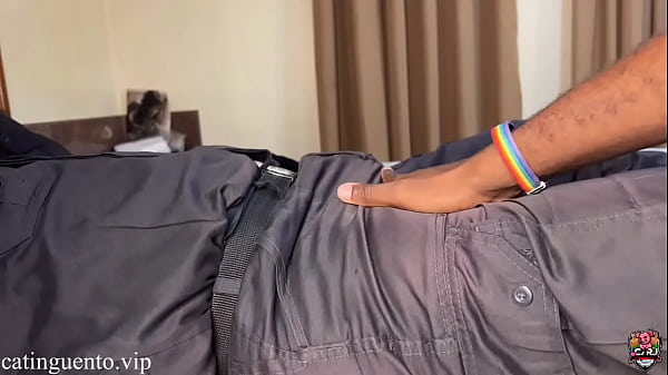 Play MP4 - Policial Militar queria meter no meu cu