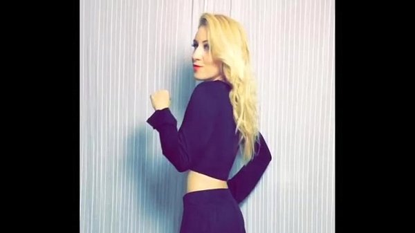 Play MP4 - Sexy&comma; Flashing and dirty Snapchats