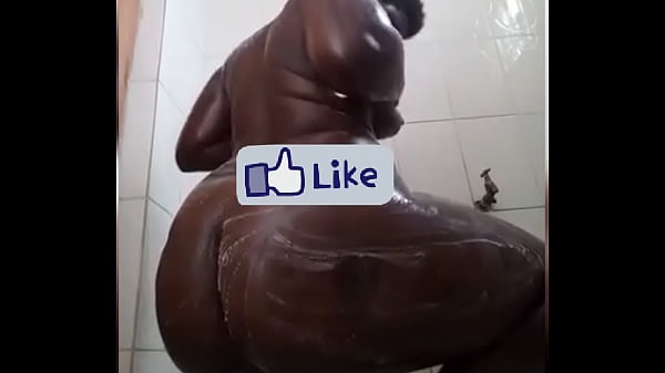 Axemasun masturbate in shower