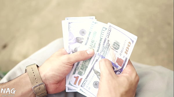 Nonton Finding A Girl At Public Park thumbnail