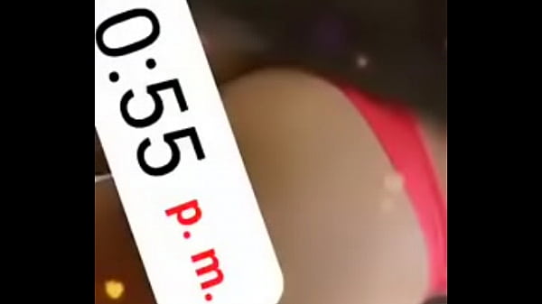 la peque&ntilde;a culona valeria denuevo en tanga roja 