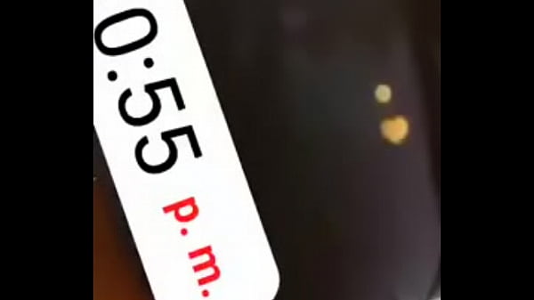 La peque&ntilde;a culona valeria denuevo en tanga roja 