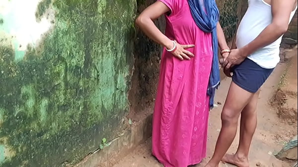 Play MP4 - Indian desi young stepmom fucked hard