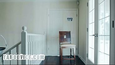 Cheating black babe secretly fucked with the delivery man scarlit scandal 