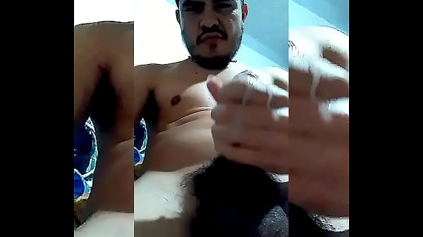 CHACAL HETERO PUERCOTE SE MASTURBA LA VERGA HABLANDO SUCIO HASTA EYACULAR A LOS CHORROS DE SEMEN 