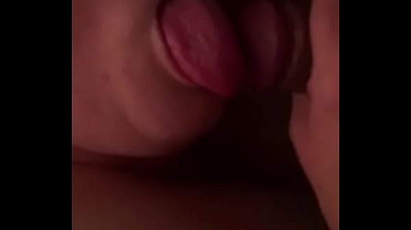 Play MP4 - Me cuminn in a friends mouth