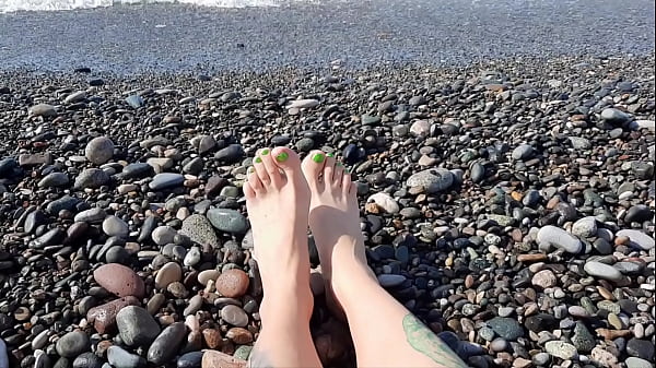 Sea salted feet_and toes_of Dominatrix Nika Lick_her toes