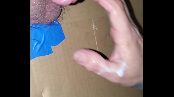 Play MP4 - Glory hole cumbath