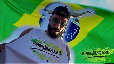 Morena Da Buceta Cabeluda Dando O Cu Gostoso E Mamando O Pau Todo. thumbnail