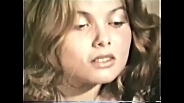 Play MP4 - Playmate &num;4 Charming Billie