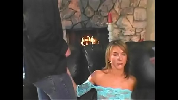 Play MP4 - Hot blonde mommy Janet Alfano gets her twat and tight asshole fucked by two dicks and dildo