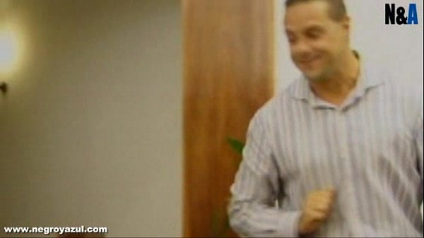 Negro_Azul LasTuristas Calientes