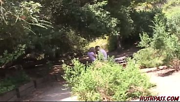 Nonton Naughty Renee Jordan Gets Railed On A Public Nature Trail thumbnail