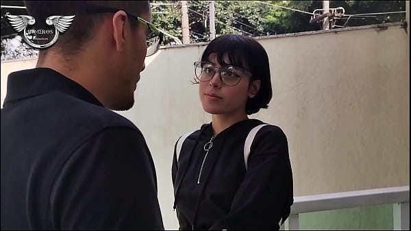 Menina Safada Vai Alugar Casa E Paga Aluguel A Buceta thumbnail