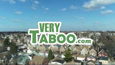 Nonton The Wild Wild Step Family (three Generations Of Pussy Serving 1 Lucky Cock) thumbnail