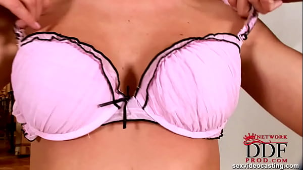 Babe enjoys herself a ruka ride 