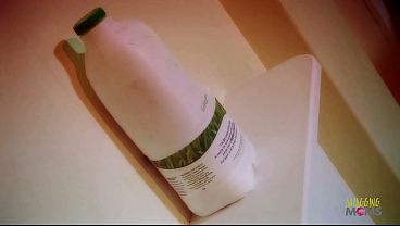 Nonton Y Immersed In The Role Of A Cat, The Blonde Milf Crawls To Her Man To Be Petted. Once His Shaft Is Out, She Gives It A Lick Which Triggers Her Naughty Instinct As She Begs For Him To Ram Her. thumbnail