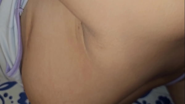 Play MP4 - Mature lets me masturbate with her and I end up on her tits