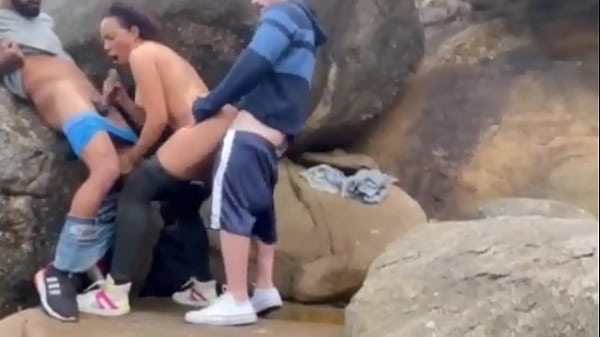 Play MP4 - Convocados a comer a mulher do corno manso