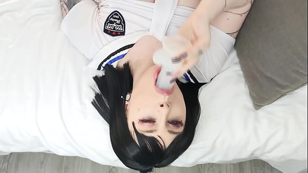 teen masturbates and fucks hertight holes - Peachgardens