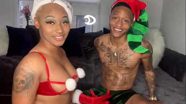 Play MP4 - ThickAssDaphne takes BBC & Cumshot