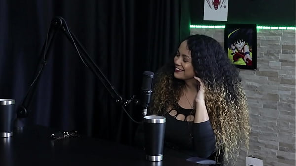 Falou sobre sua cole&ccedil;&atilde;o de peixes se diverte com a humilha&ccedil;&atilde;o entrou na pornografia por falta do que fazer charlottye watch sheer red 